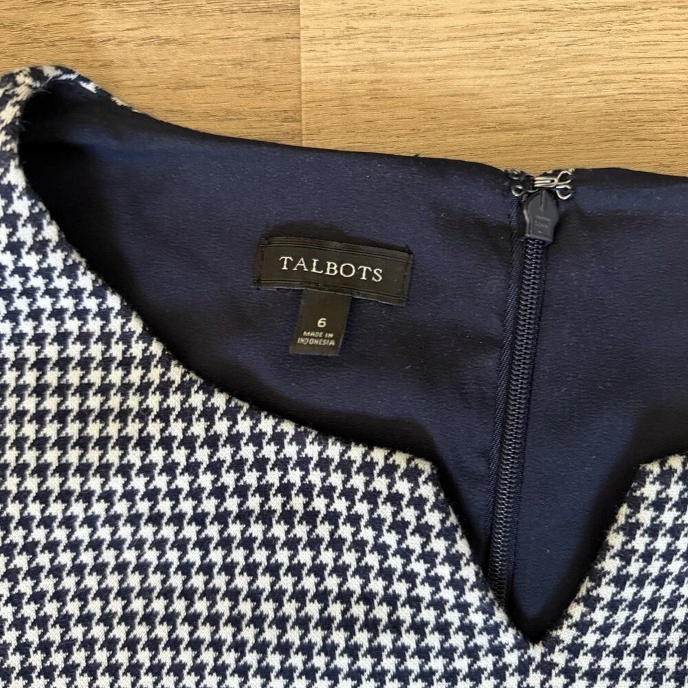 Talbots Houndstooth Sheath Dress Size 6 Navy Trim Pockets - Picture 9 of 13
